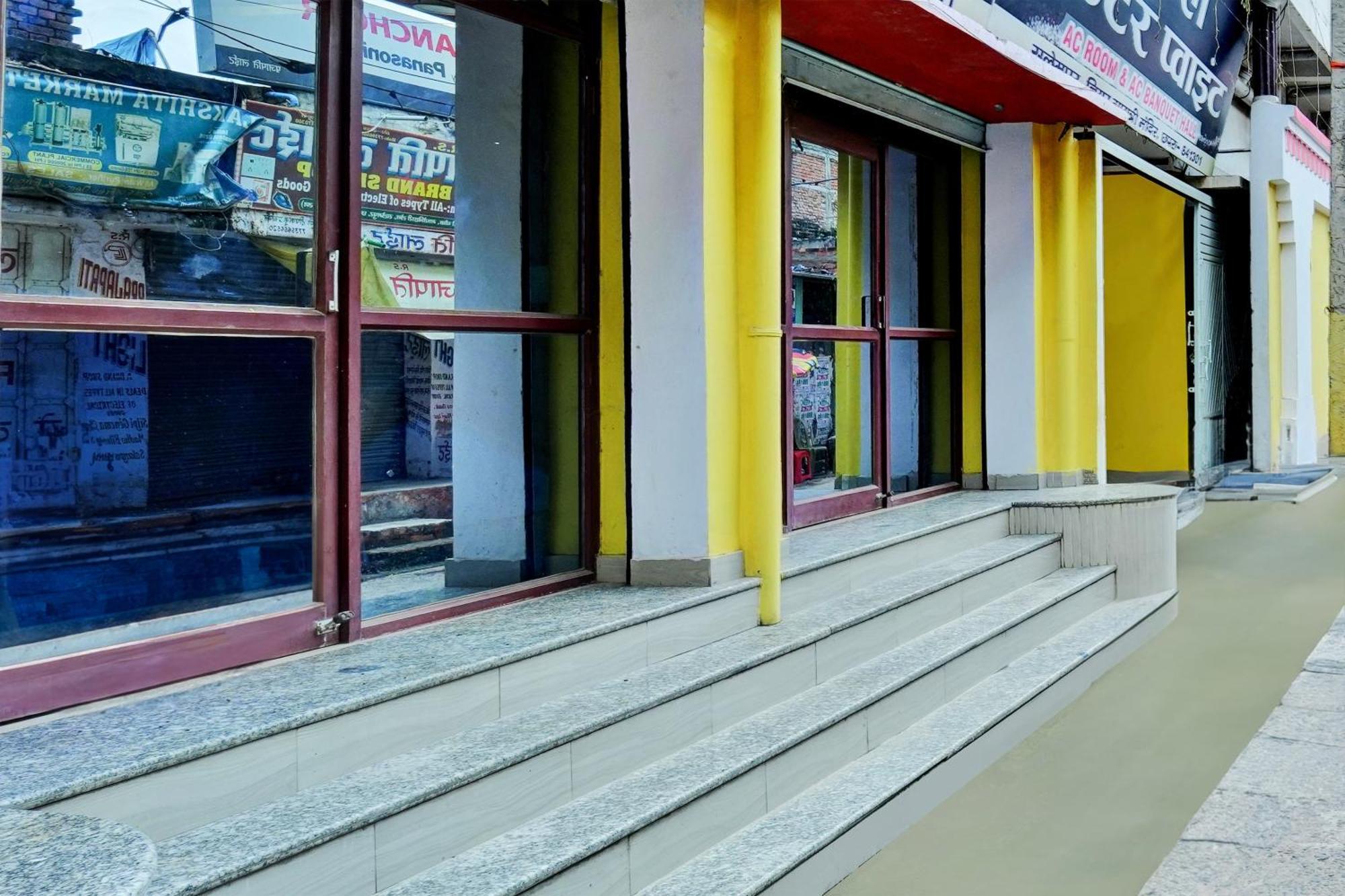 Oyo Flagship Hotel Centre Point Chhapra Extérieur photo